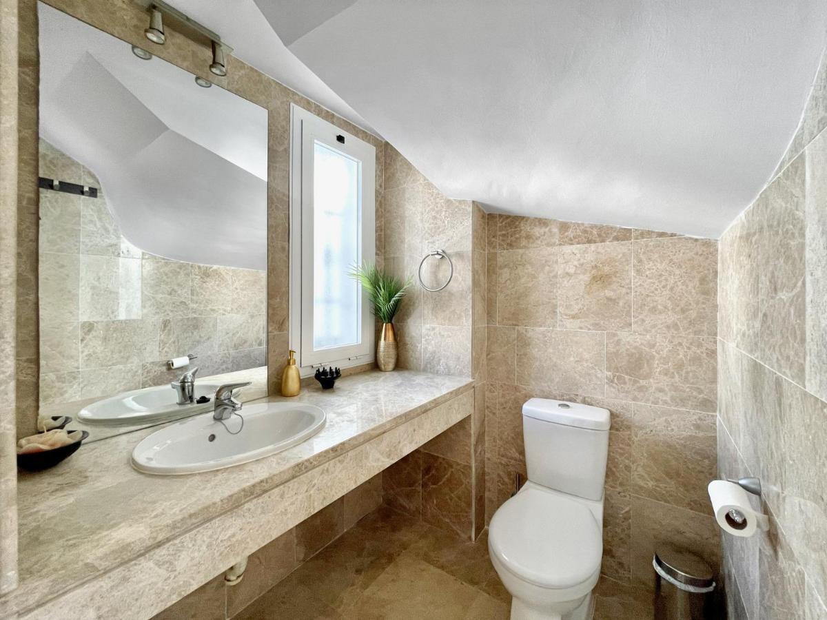 Unique Townhouse In Front Of Puerto Banus Leilighet Marbella Eksteriør bilde