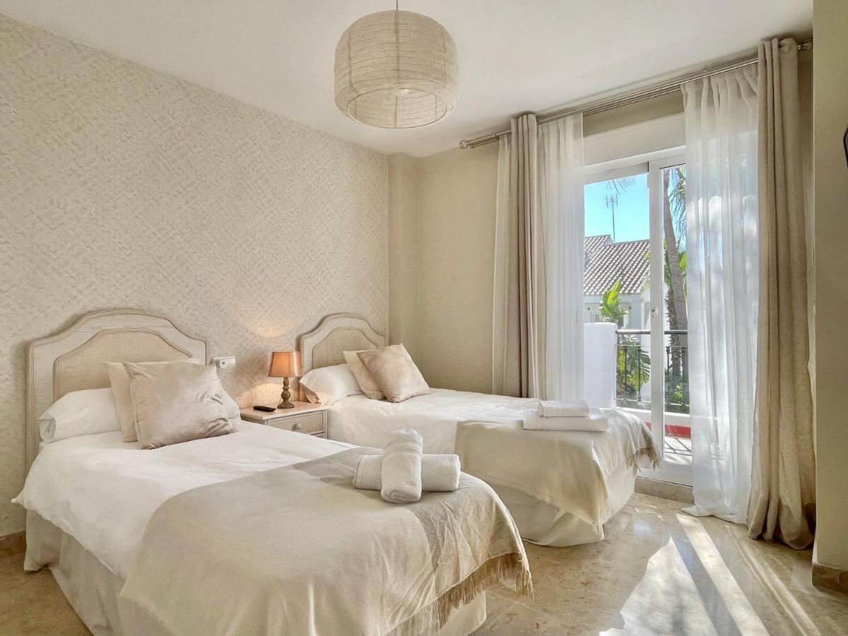 Unique Townhouse In Front Of Puerto Banus Leilighet Marbella Eksteriør bilde